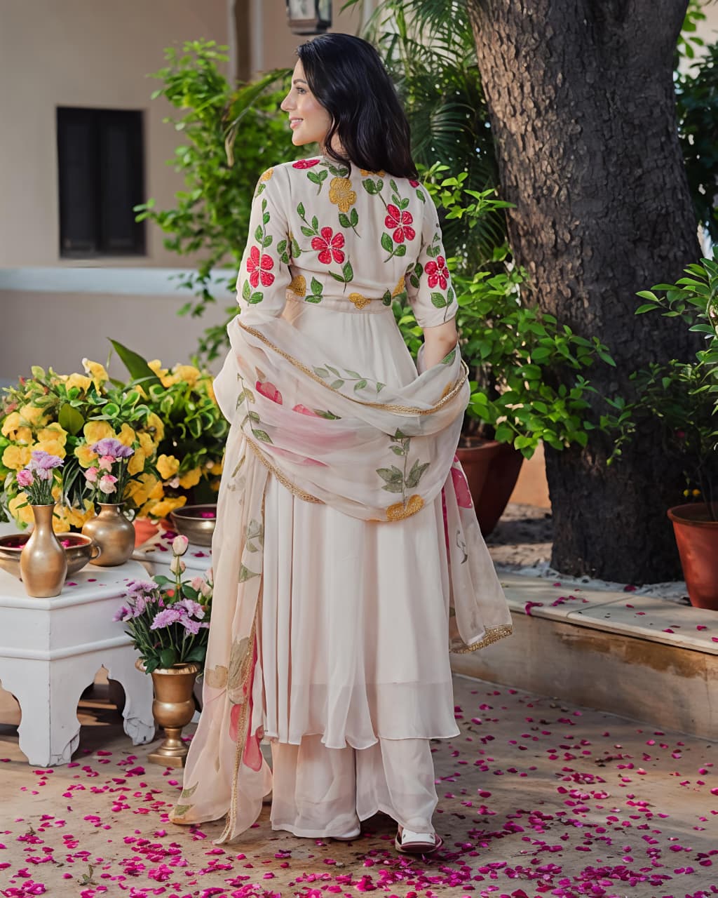 Ivory Blossom Grace Anarkali Suit ✨🌸(RRRD34)